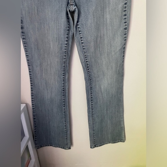 Levi's 515 Light Wash Bootcut Jeans Size 10 Long - Picture 9 of 11